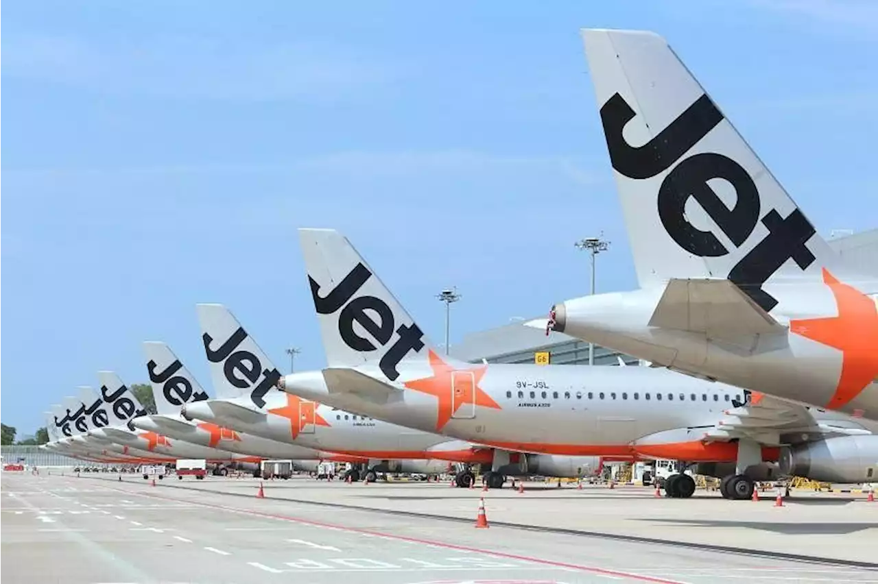 Jetstar Asia to hire more than 200 pilots, cabin crew as budget airline rebuilds capacity