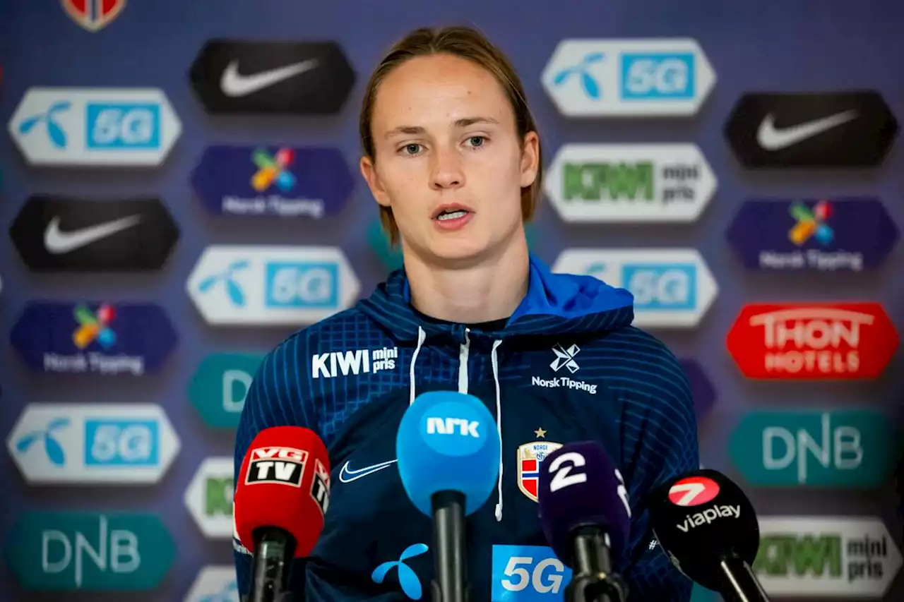 Fotboll: Caroline Graham Hansen bad om ursäkt på presskonferens