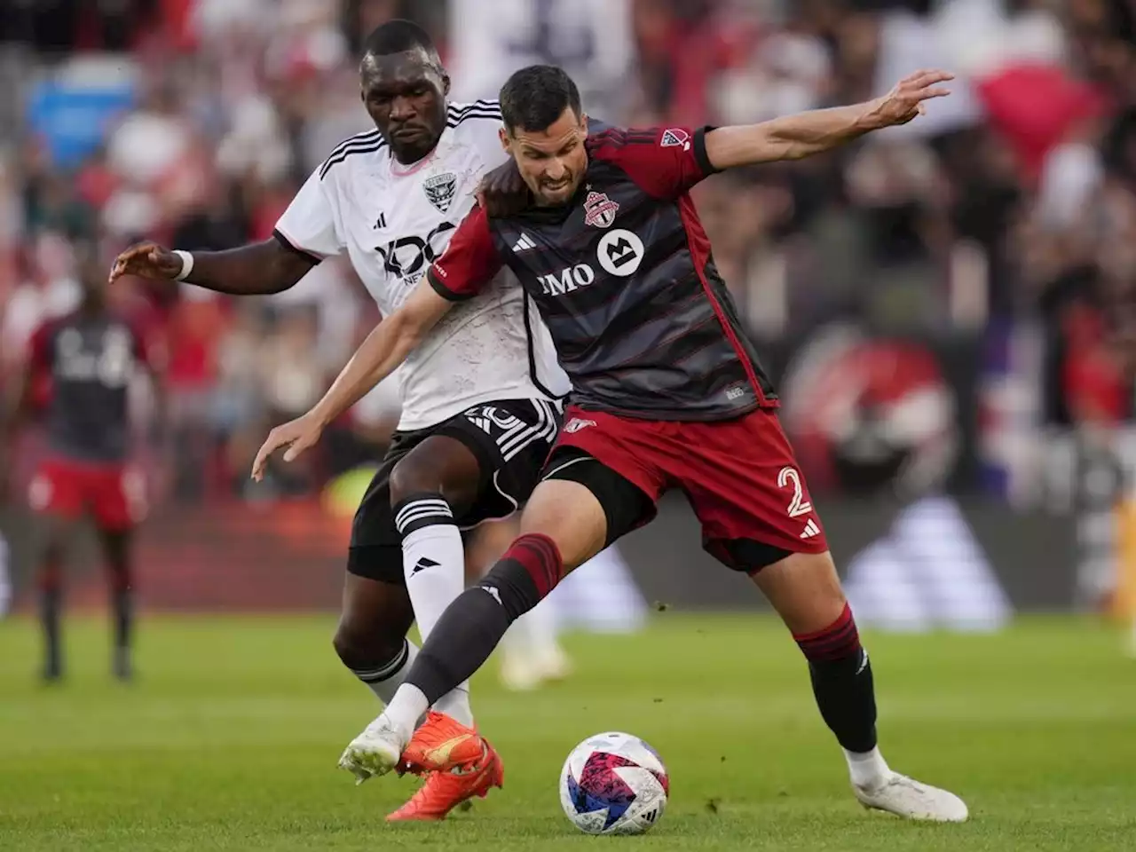 Struggling Toronto FC trades veteran defender Matt Hedges to Austin FC