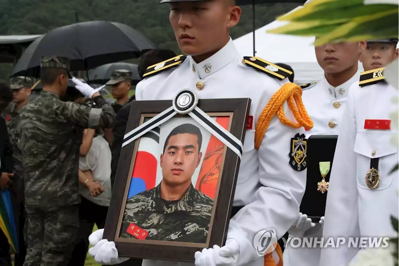 ''사랑해요' 달고 살던 수근이 몫까지 어떻게든 살아보겠다' | 연합뉴스