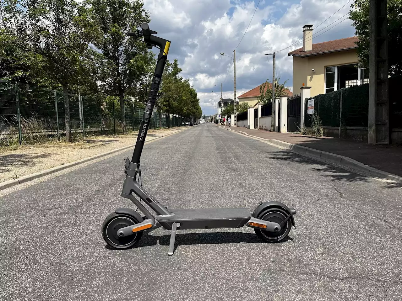 Electric Scooter 4 Ultra : Xiaomi a-t-il réussi sa trottinette à 1 000 euros ?