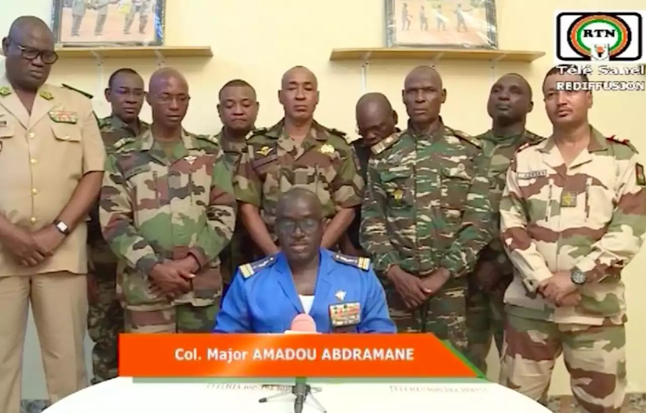 Coup d’Etat au Niger, les putschistes suspendent les institutions