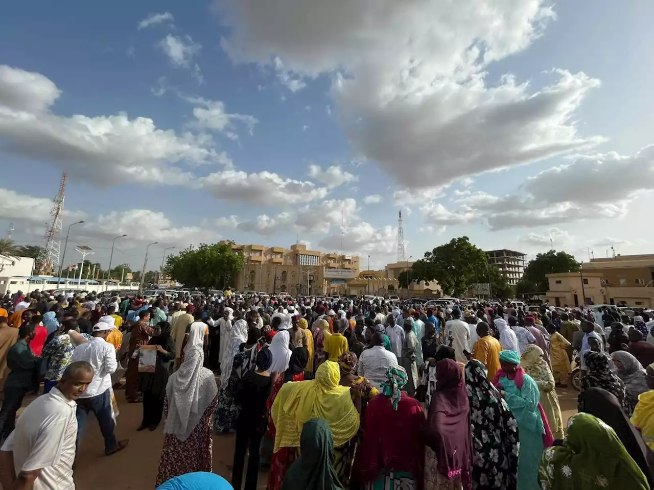 وزير خارجية النيجر يدعو إلى الحوار بعد محاولة الانقلاب العسكري