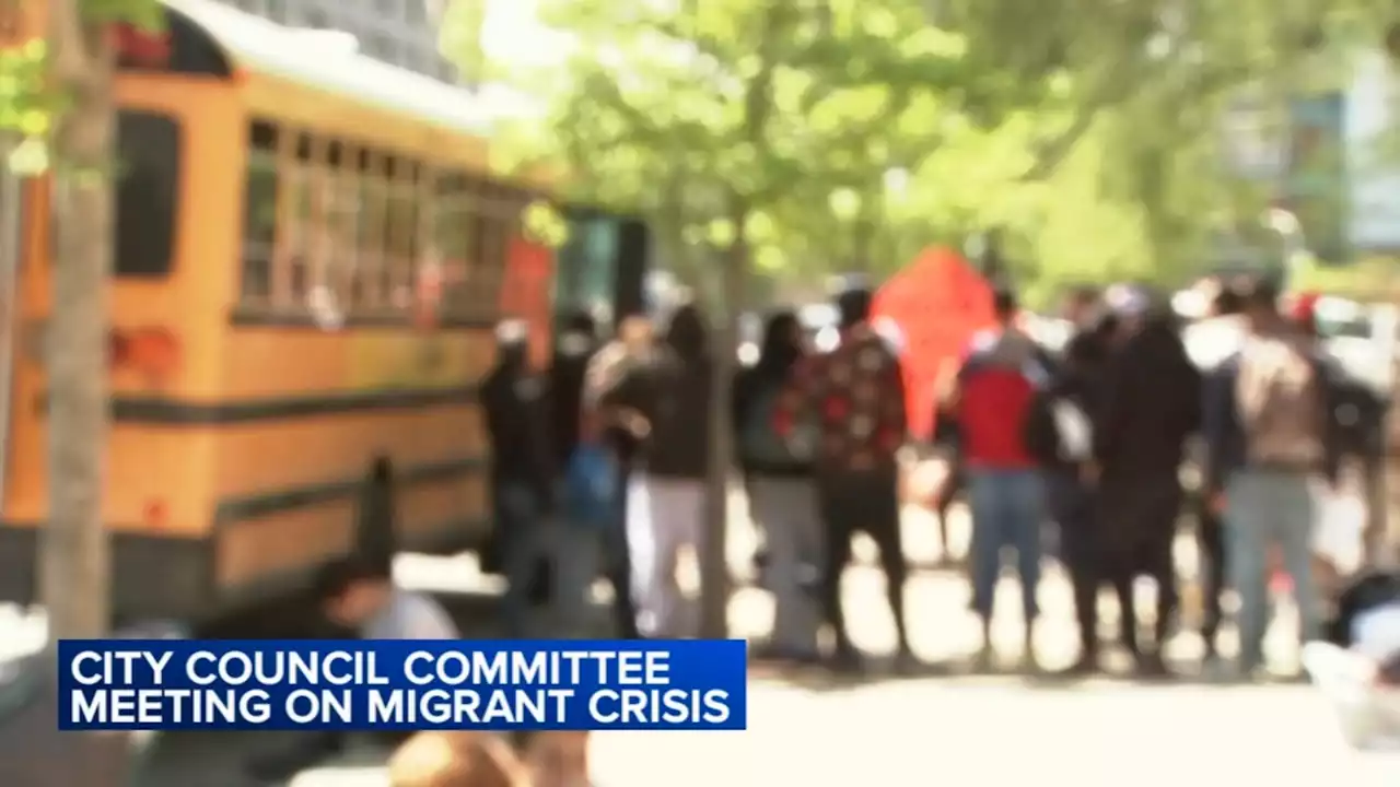 City leaders call for city council meeting to address Chicago migrant crisis, emergency federal aid