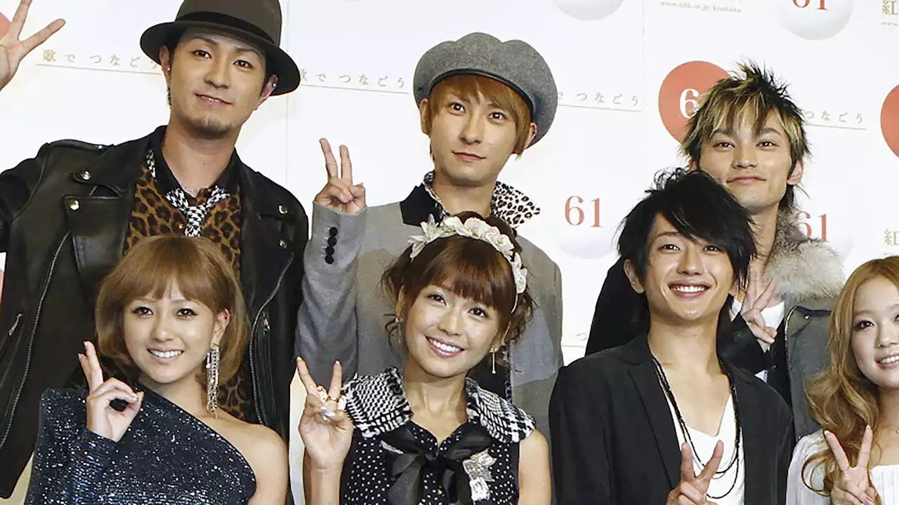 Japanese pop star Shijiro Atae says he's gay in an announcement that's been warmly received by fans