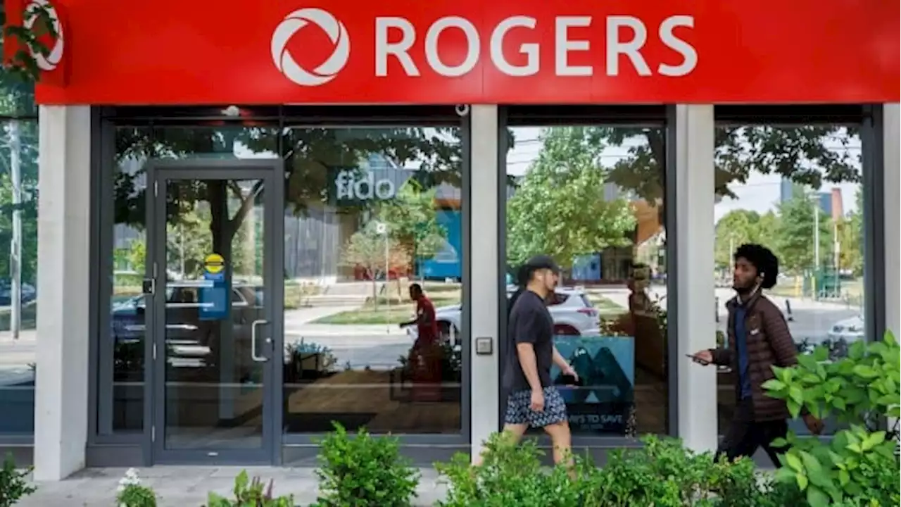 Some 60,000 Rogers customers without service in parts of Greater Toronto Area Wednesday night | CBC News