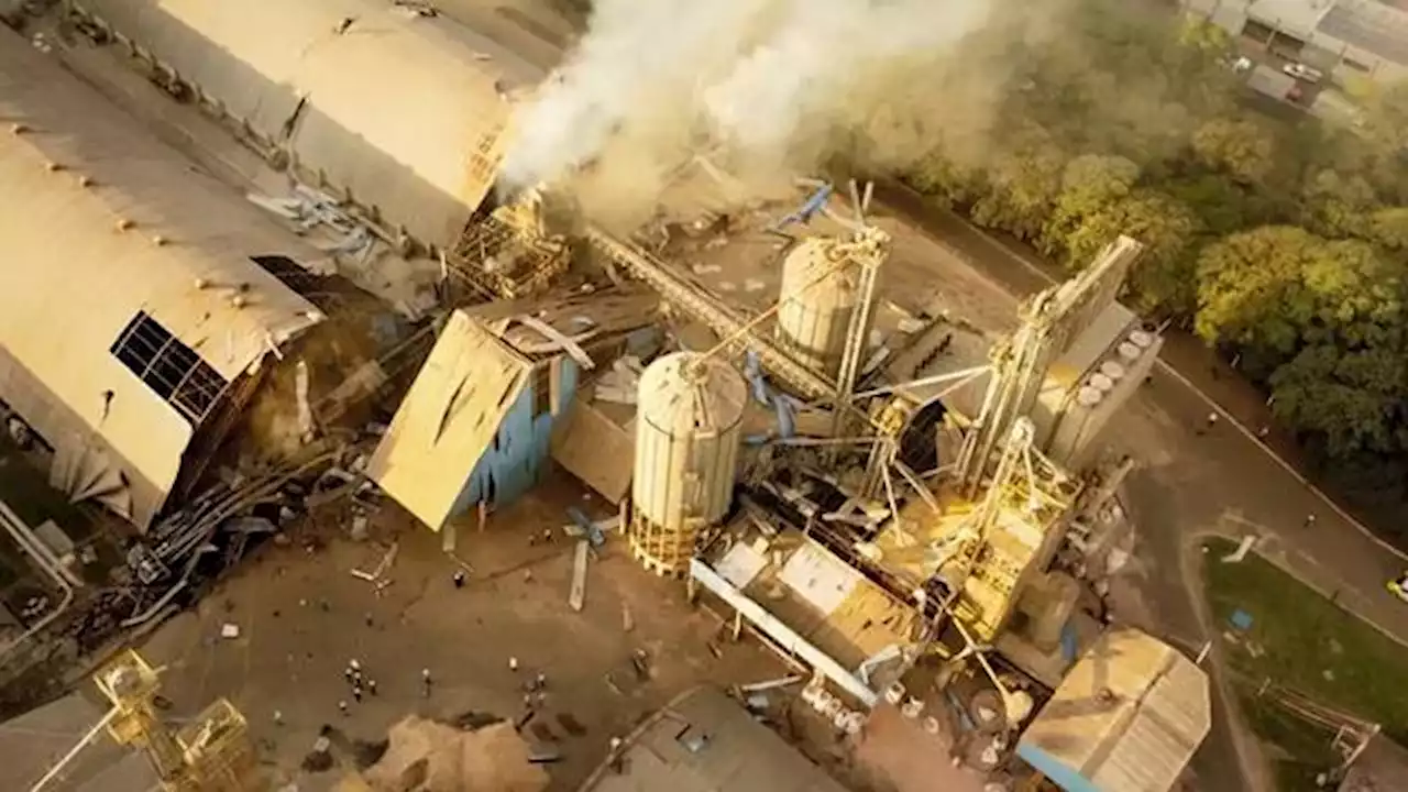 Sobe para sete o número de mortos em explosão de silos de grãos de cooperativa no Paraná