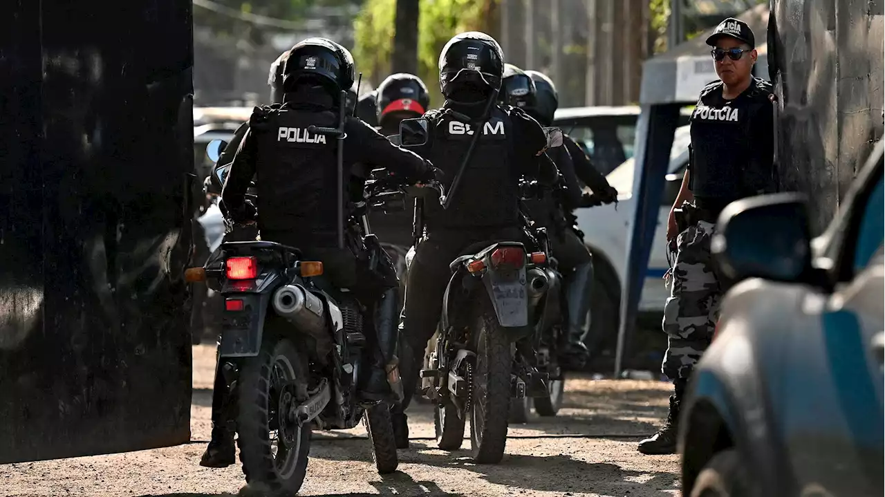 Incautan armas, celulares y hasta dinero en efectivo en la Penitenciaría del Litoral de Guayaquil