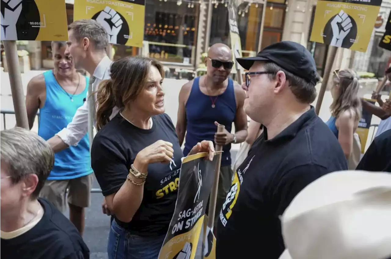 SAG-AFTRA Strike Photos: Actors Hit The Picket Lines Including Mariska Hargitay, Jon Huertas, Chris Sullivan, Mandy Moore & Beanie Feldstein