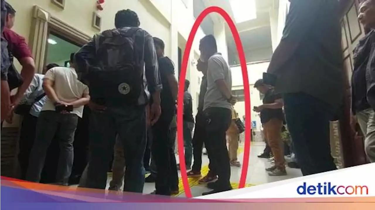 Rekam Bupati Lamsel di Sidang Tipu Jabatan, Wartawan Diajak Duel Pengawal