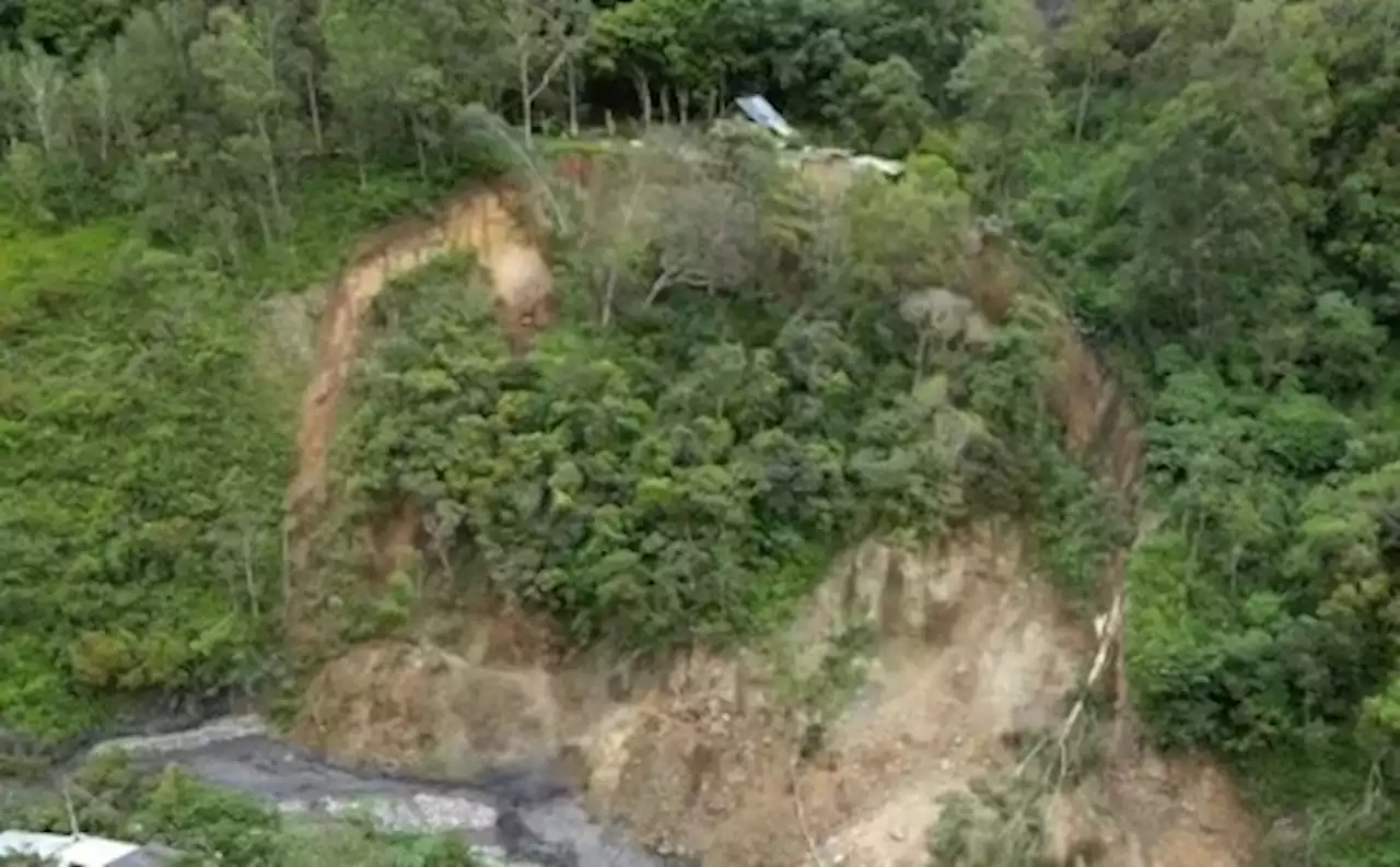 Impactante video captó un deslizamiento en una zona cercana al casco urbano de Quetame