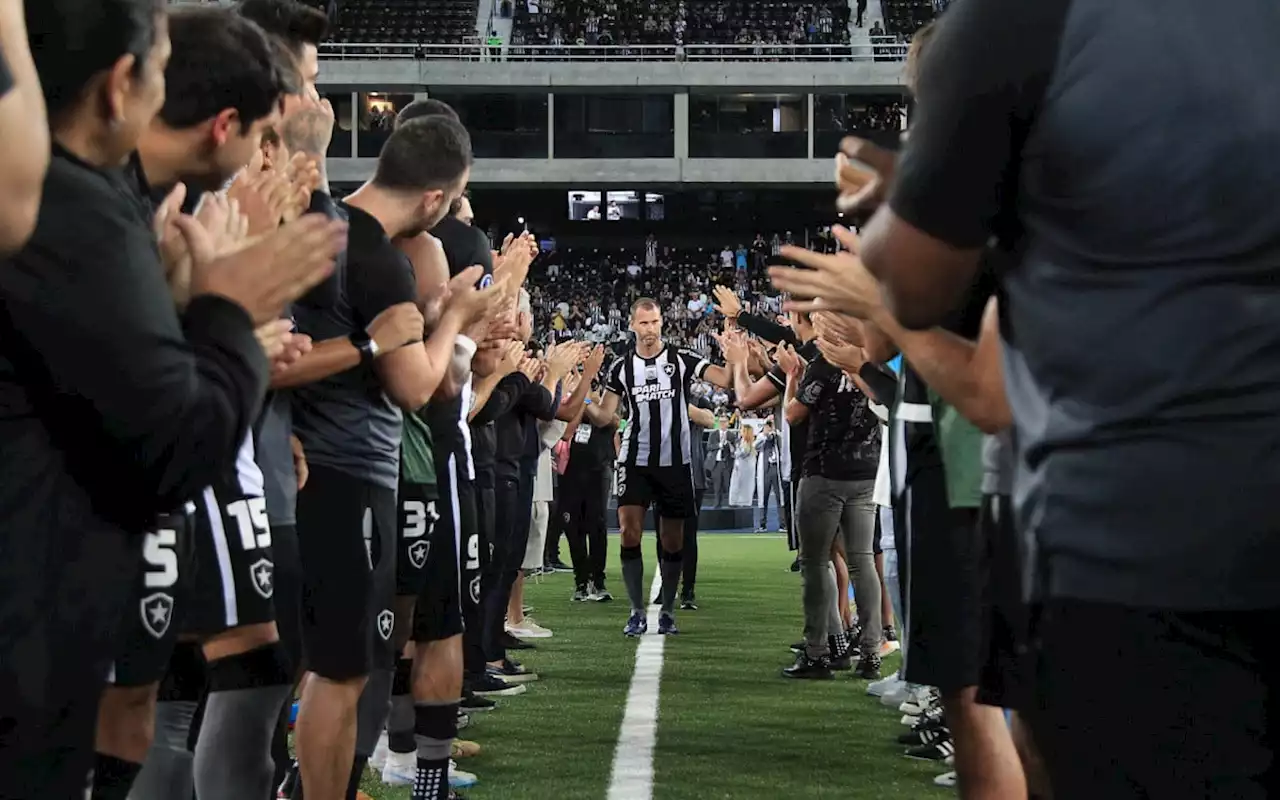 Conmebol multa o Botafogo por infrações nas homenagens a Joel Carli | Botafogo | O Dia