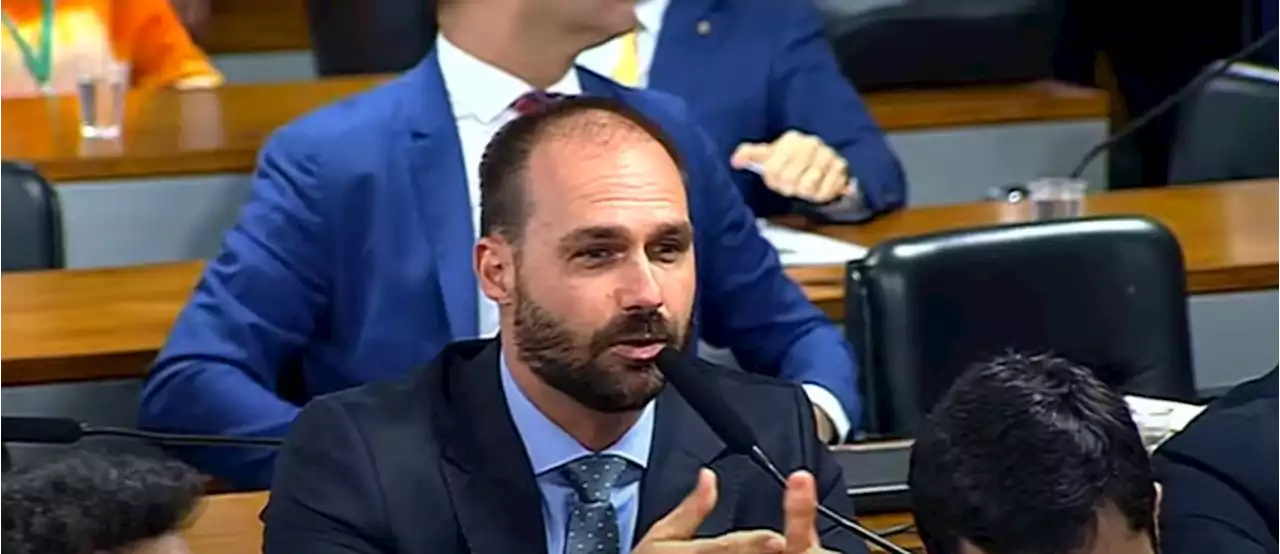 CPI do Golpe: PGR diz a Eduardo Bolsonaro que acesso a apuração sobre Cid cabe a Moraes