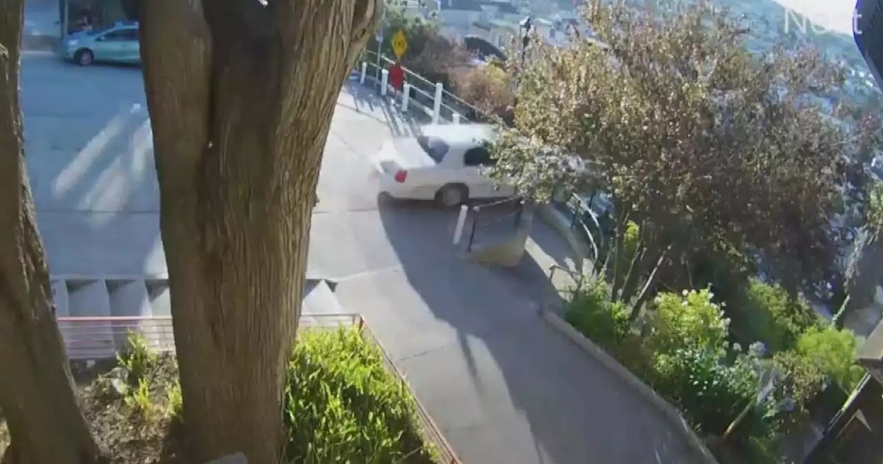 Update: SF police arrest two suspects in spectacular crash at Sanchez Street steps