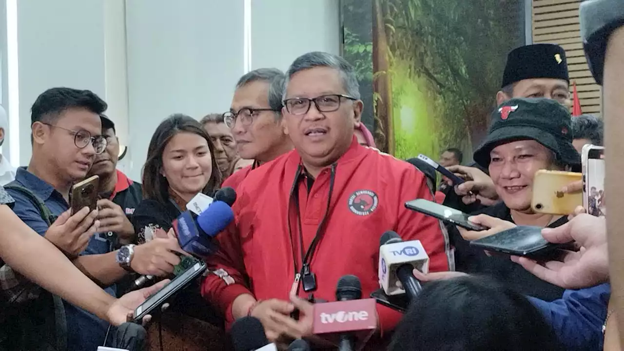 Sekjen PDIP: Meski Ada Berbagai Penawaran, Effendi Simbolon dan Budiman Sudjatmiko Tetap Loyal