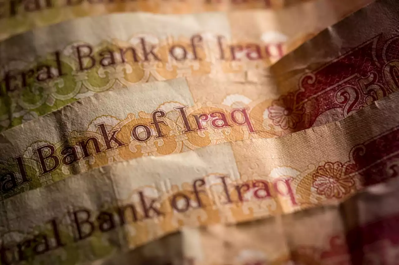 Iraqi Markets Witness Hike in Dollar Price Exchange VS Iraqi Dinar