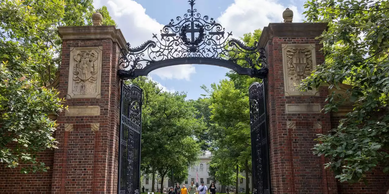 Ending legacy admissions at Ivy League schools could have a ‘significant impact on the diversity of the American elite,’ researchers say