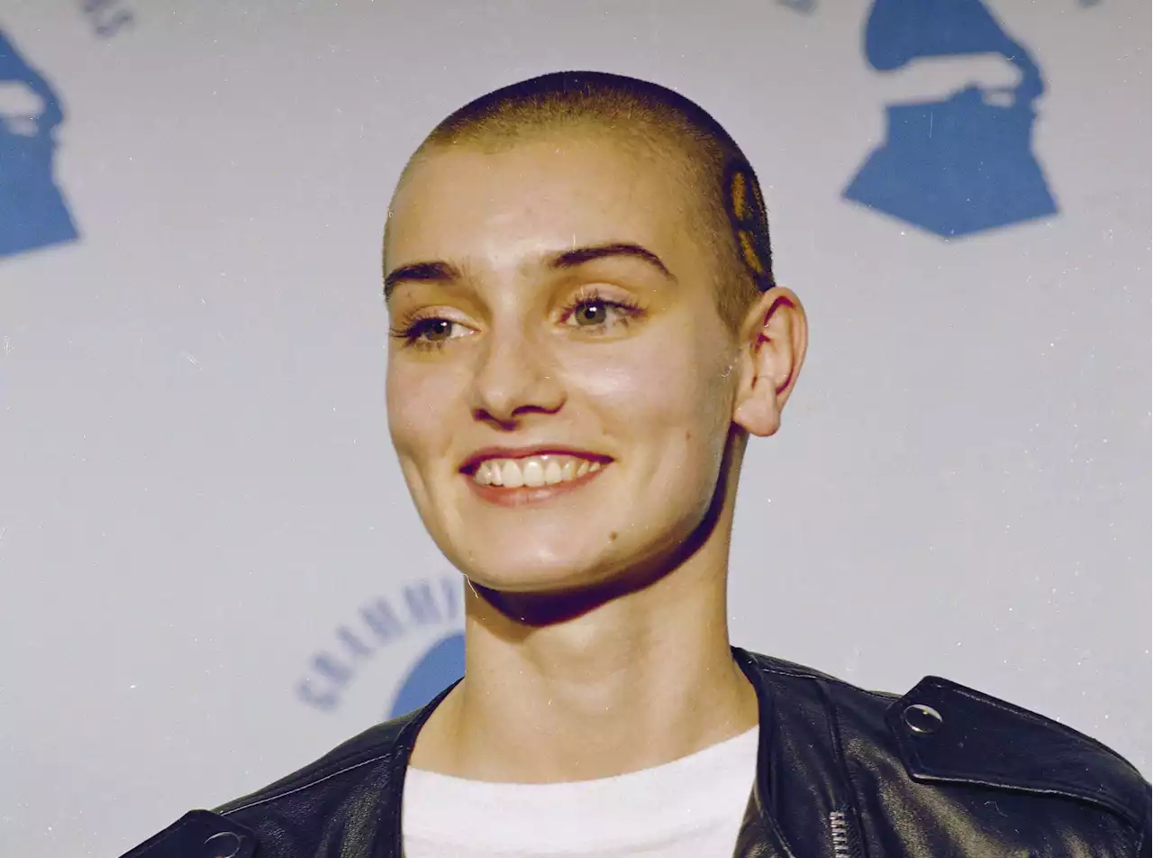 Sinéad O'Connor: Global tributes paid after singer's death