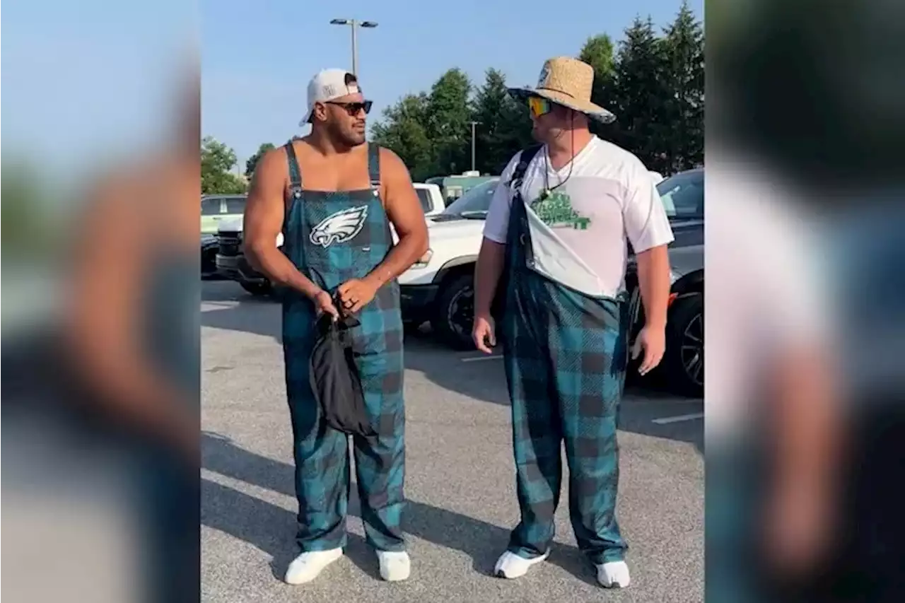 Eagles plaid bib overalls, sported by players at training camp, may upend Philly fashion