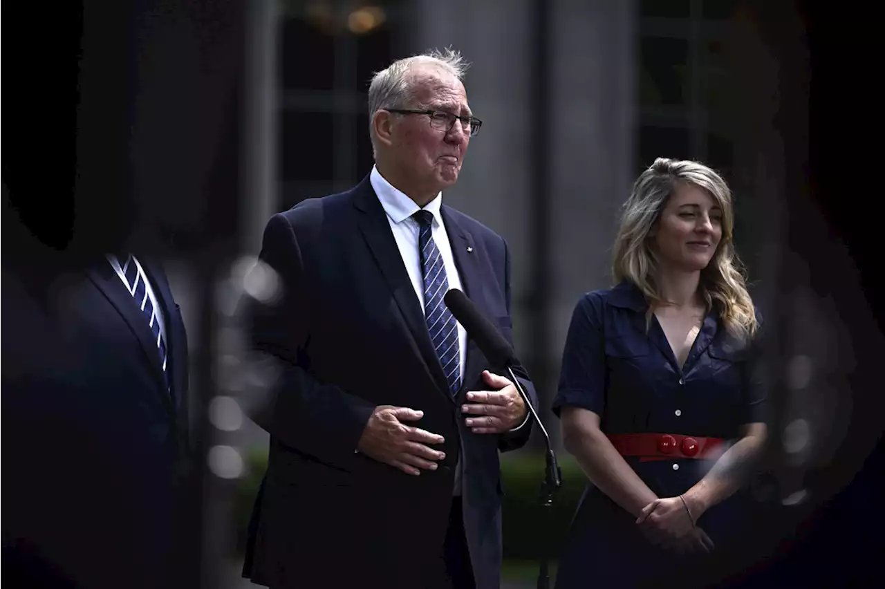 Defense shuffle: Trudeau taps former police chief for top role