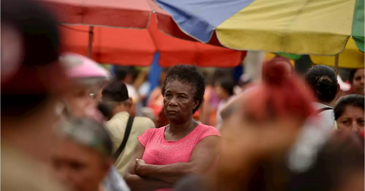 Ecuador recovering remains after prison violence, death toll unclear