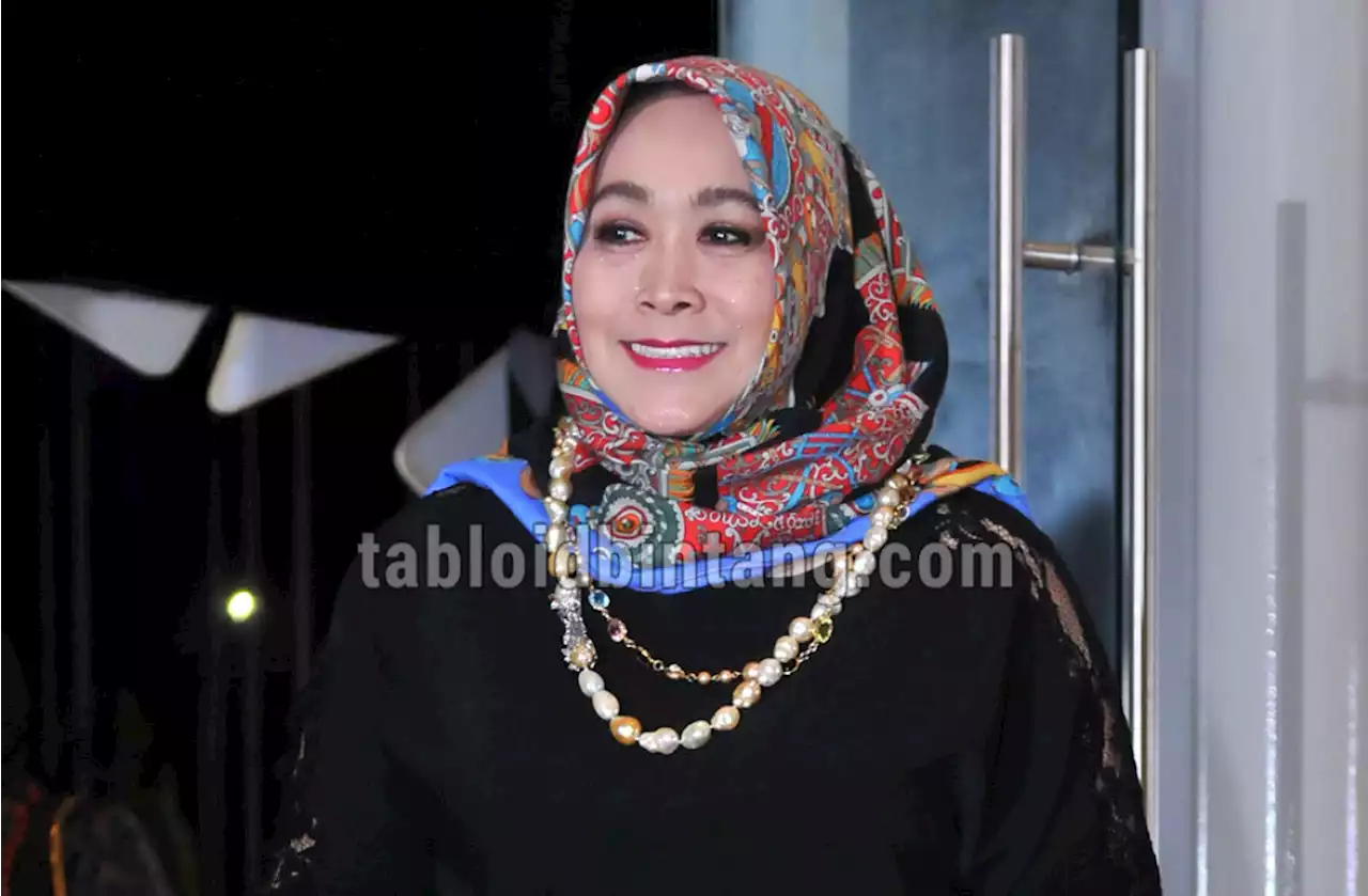 Jenny Rachman Tidak Ada di Rumah saat Didatangi Polisi