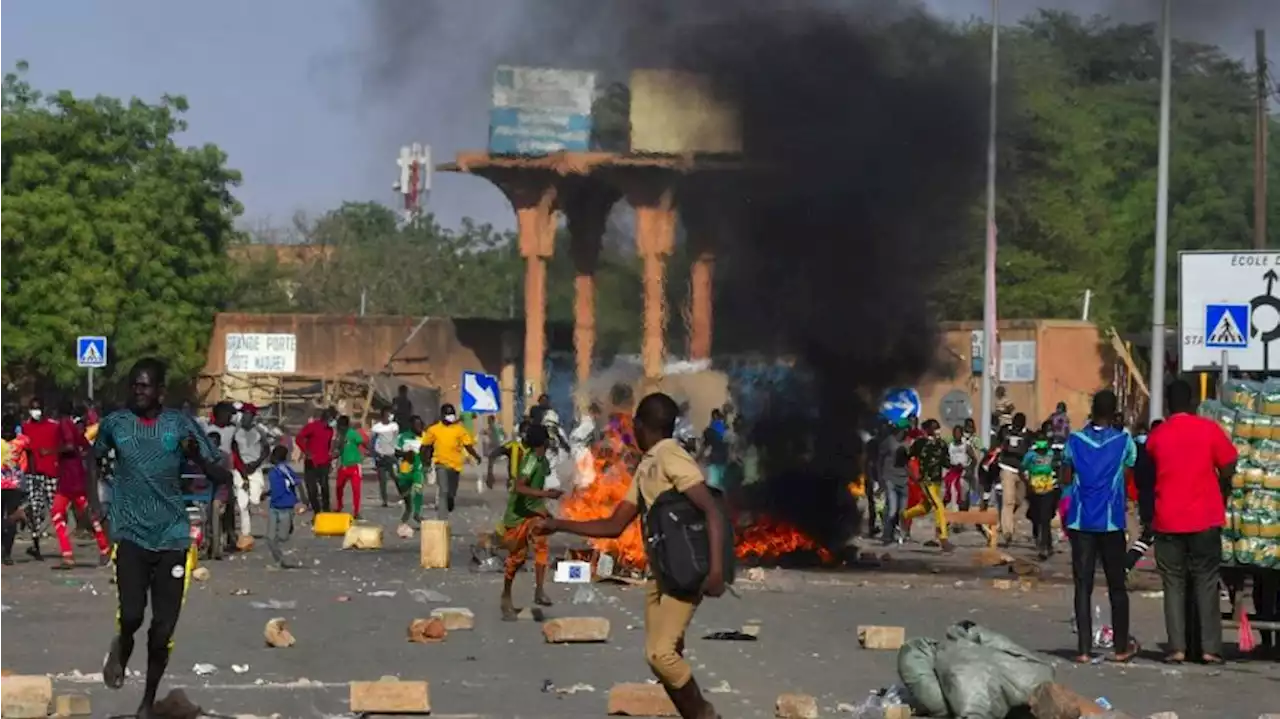 Coup supporters, Bazoum's loyalists clash in Niger | TheCable