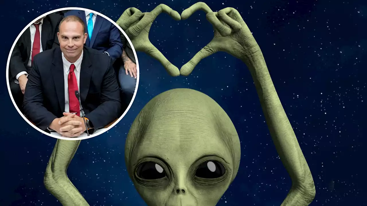 Most Hilarious Social Media Reactions to UFO Hearing: 'HOW DO I MEET THE ALIENS'