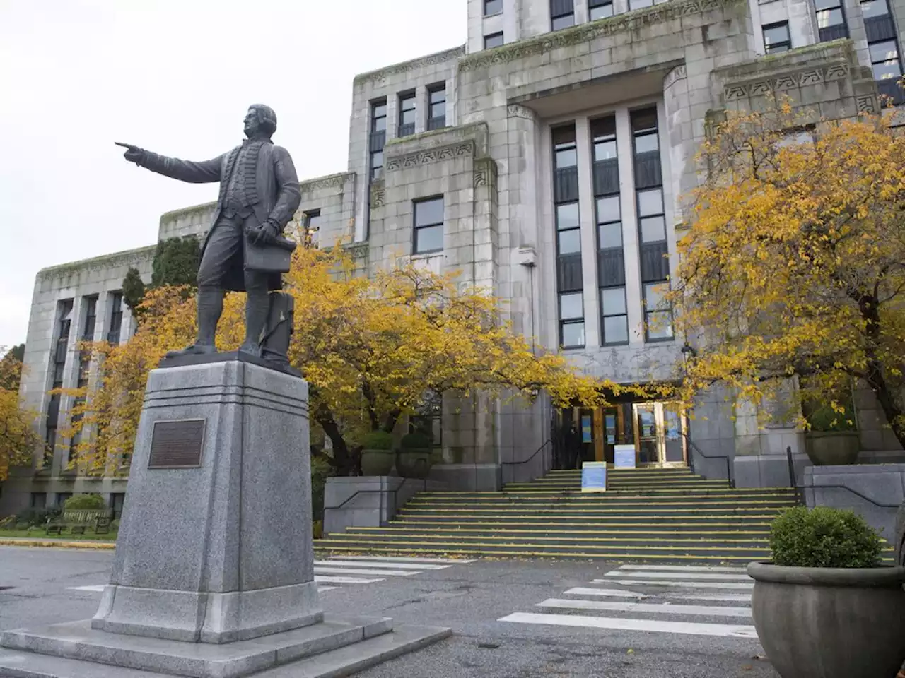 Dan Fumano: Vancouver's new council still learning, says veteran staffer