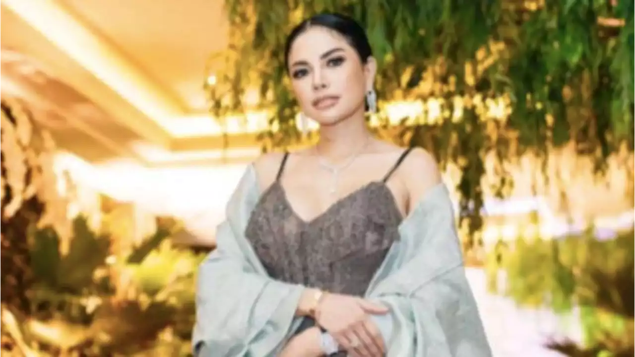 Terpopuler: Aksi Catwalk Nikita Mirzani Dicibir Netizen, Inara Rusli Sebut Virgoun Toxic