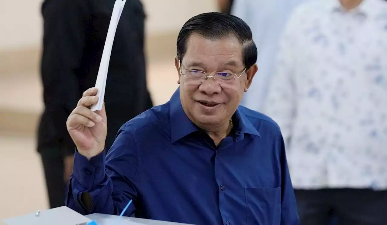 Longtime Cambodian leader Hun Sen to step aside to let son rule