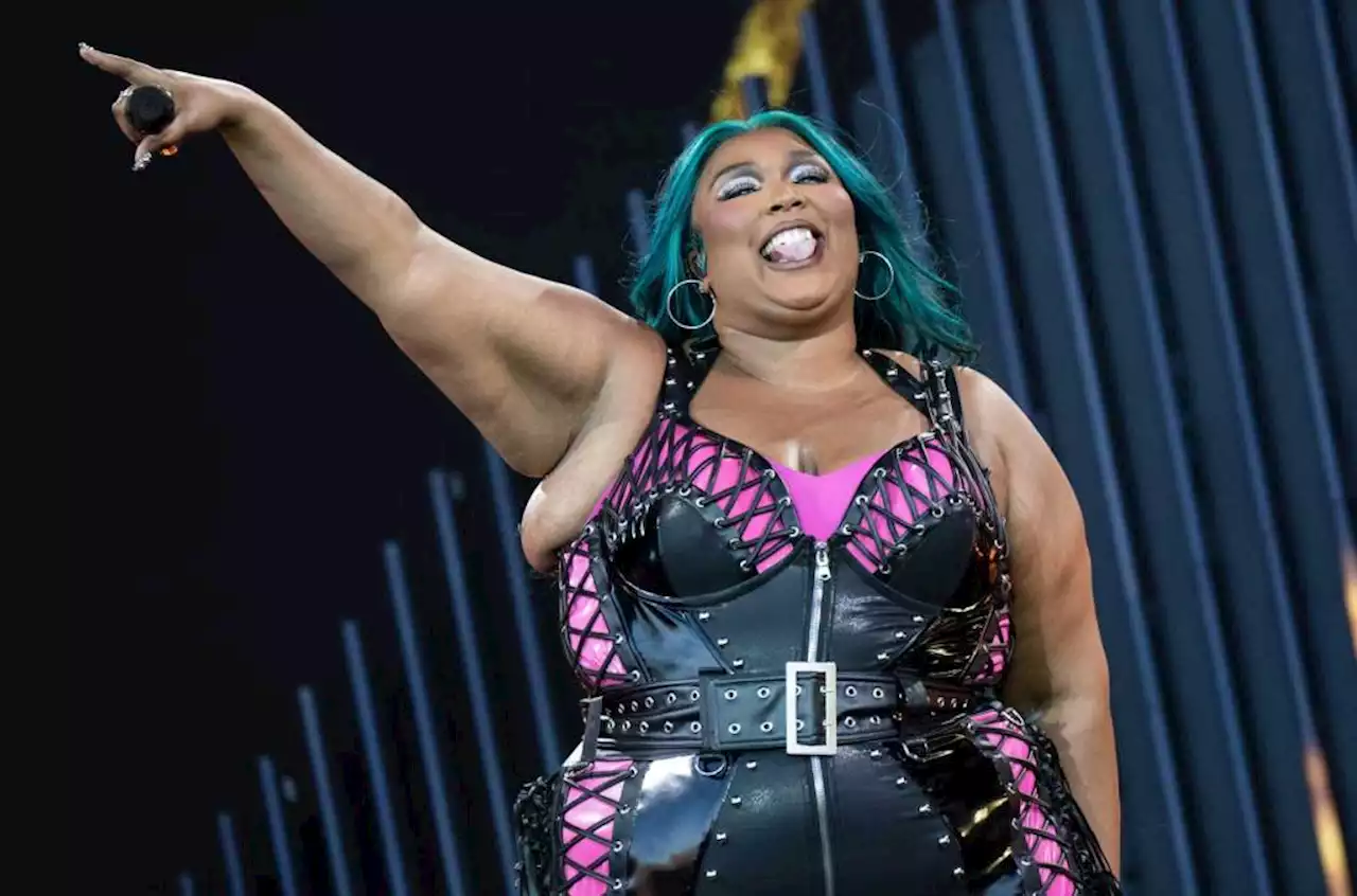 Lizzo Dressed Like Legolas to Rock Hobbiton With Recorder Cover of ‘Concerning Hobbits’