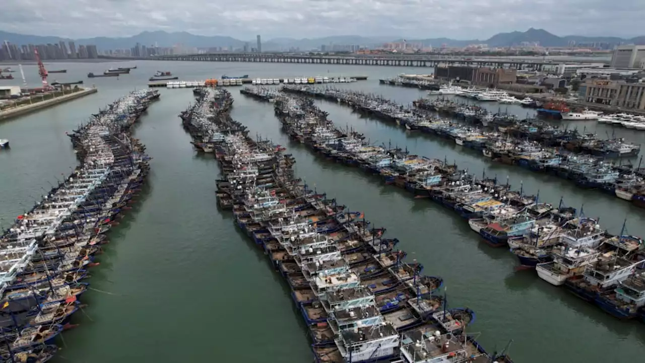 Typhoon Doksuri smacks southern Taiwan as China braces for landfall