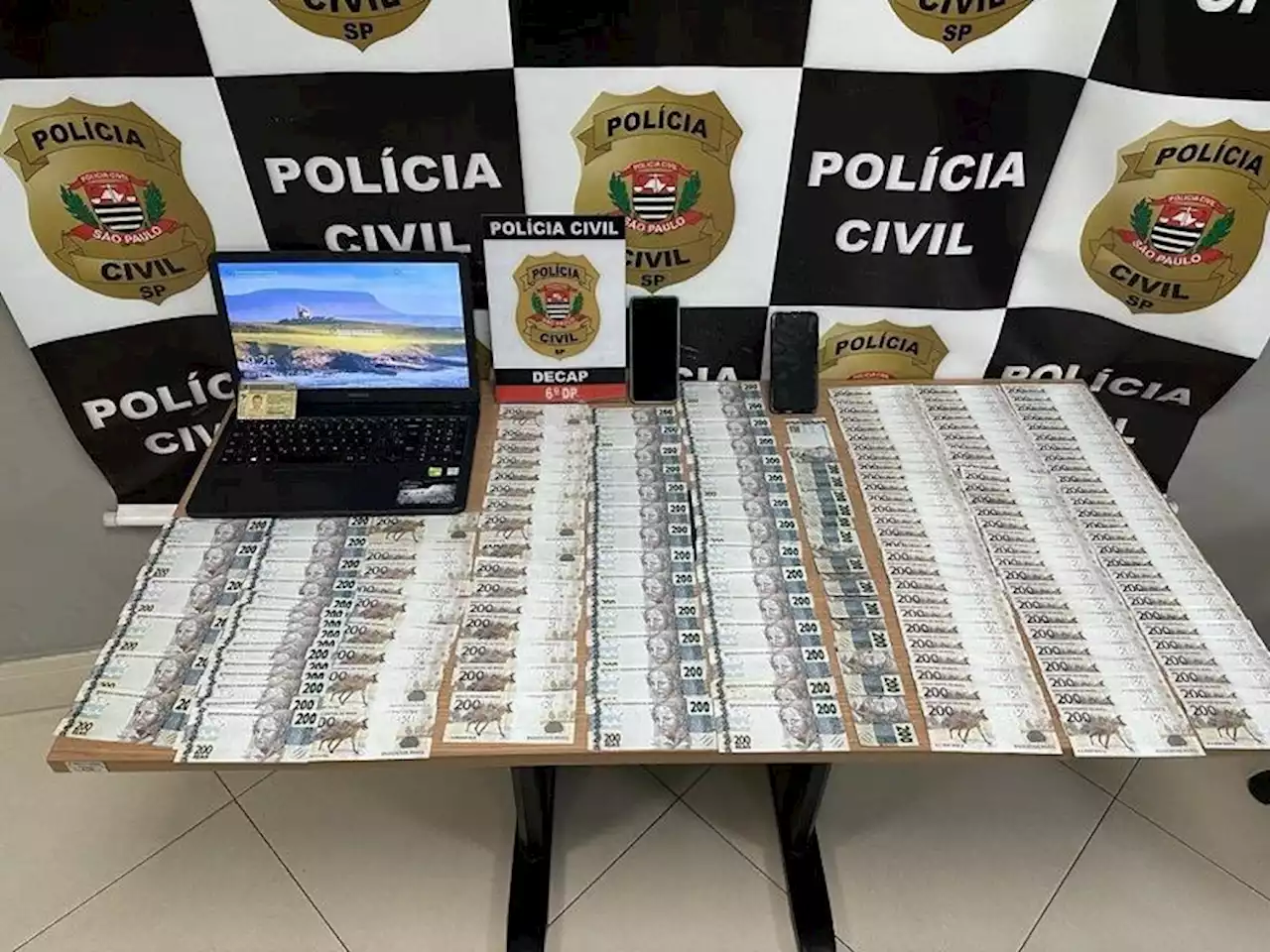 Polícia Civil prende homem com mais de R$ 33 mil em notas falsas em SP