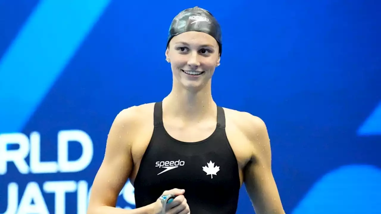 Canada's Summer McIntosh wins gold in 200m butterfly at World Aquatics Championship