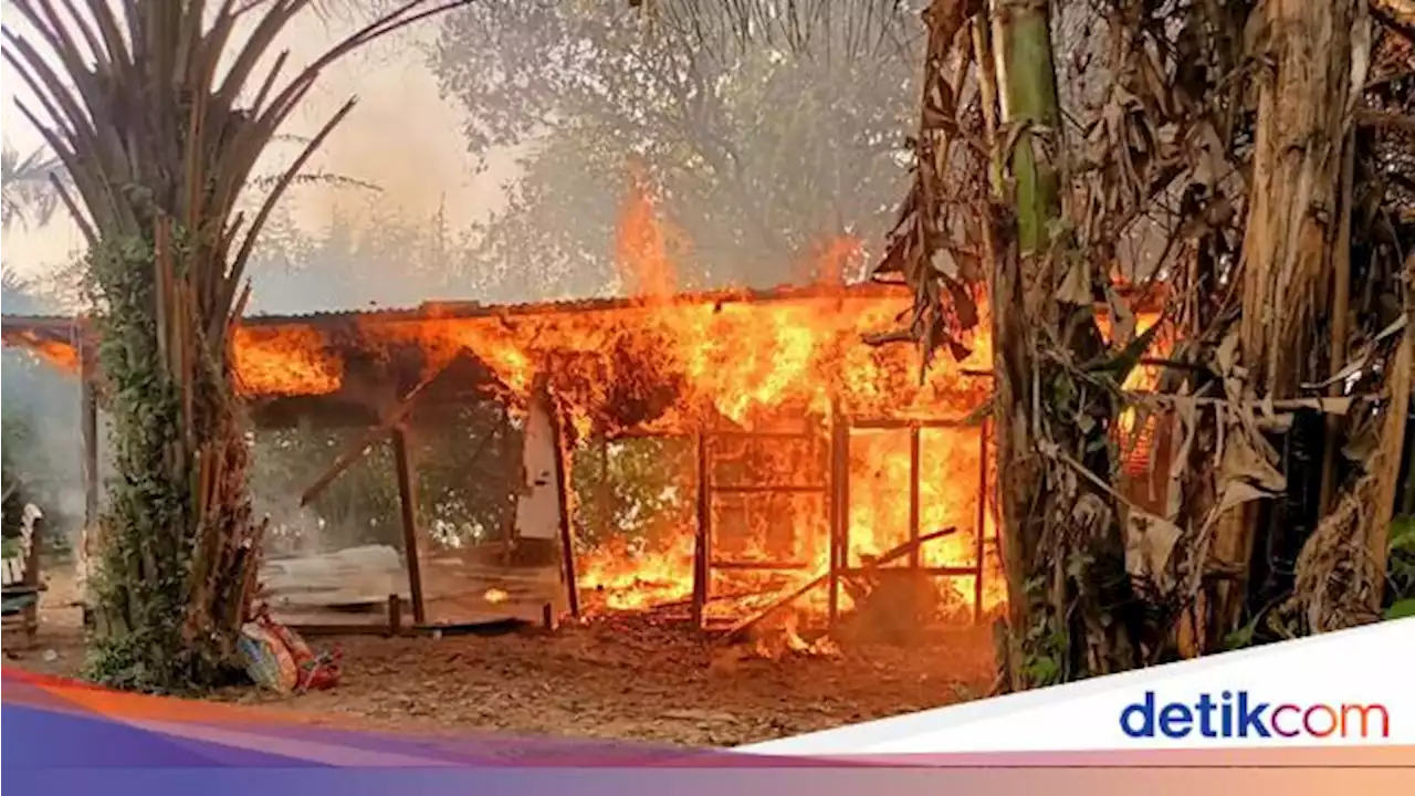 Berhamburan 'Penghuni' Pondok Narkoba Terjun ke Sungai Saat Disergap Polisi