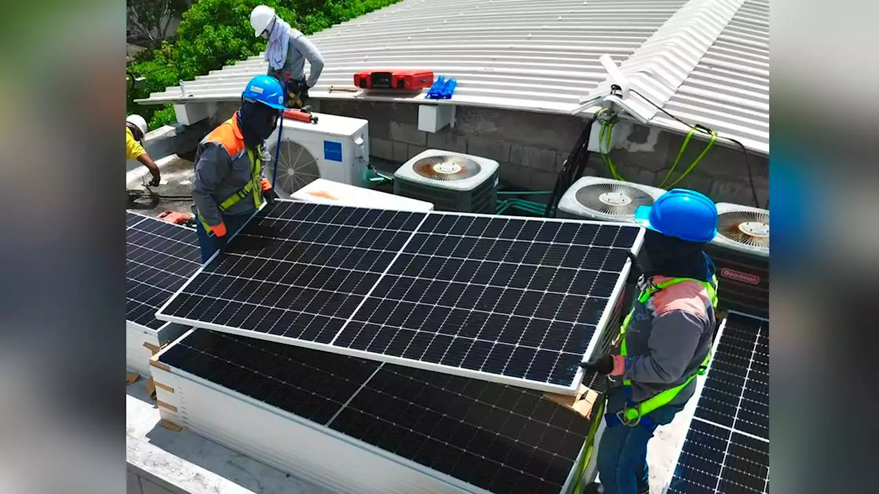 Arrancó instalación de paneles solares en edificios públicos de Barranquilla