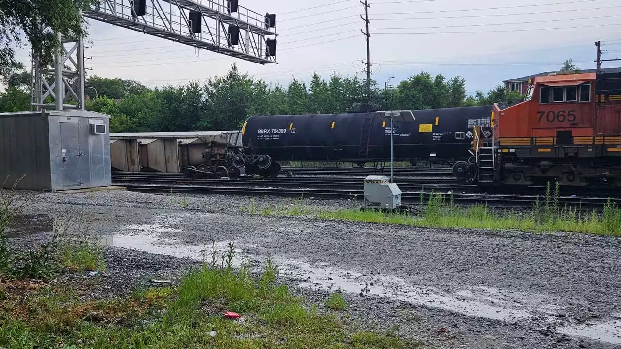 Train derails in Cook County: Riverdale police