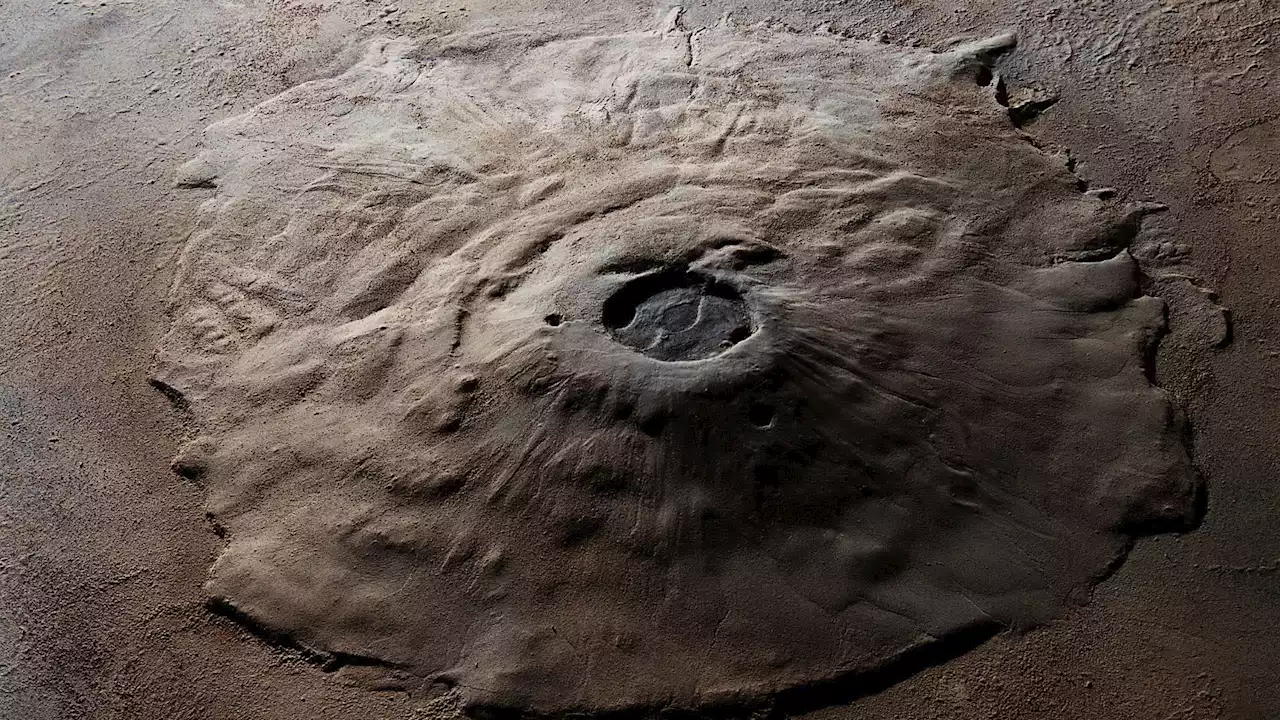 Mars' gigantic volcano largest in the whole solar system, states astronomer