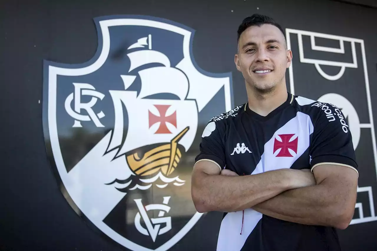 'Bidou': Vasco anuncia Sebastián Ferreira e regulariza o atacante para enfrentar o Corinthians