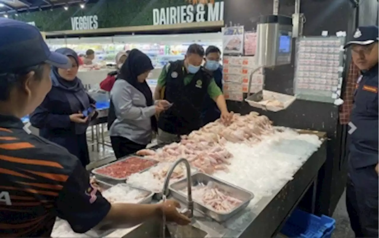 Jais: ‘Ayam tebuk’ sold at Banting supermarket not halal certified