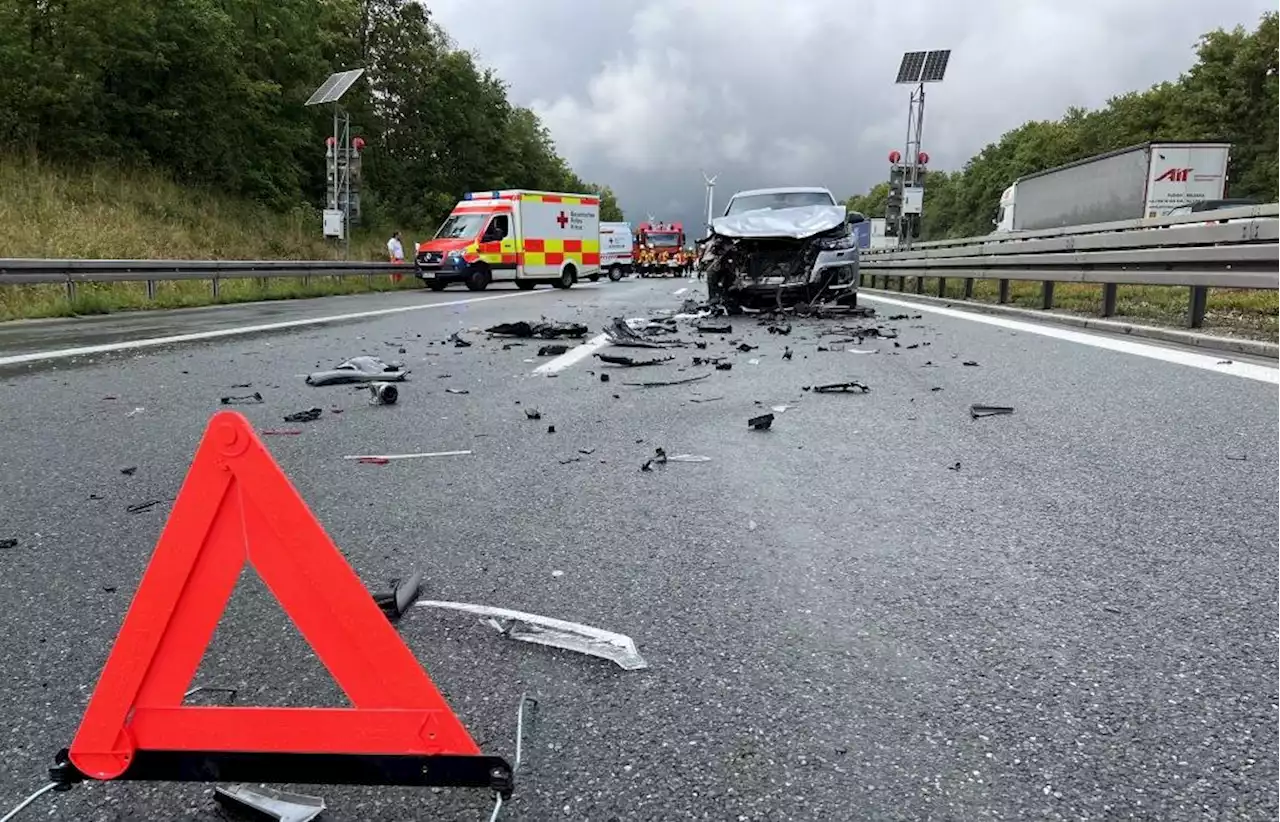 Unfall auf der A3 bei Neumarkt: Frau (42) wird schwer verletzt