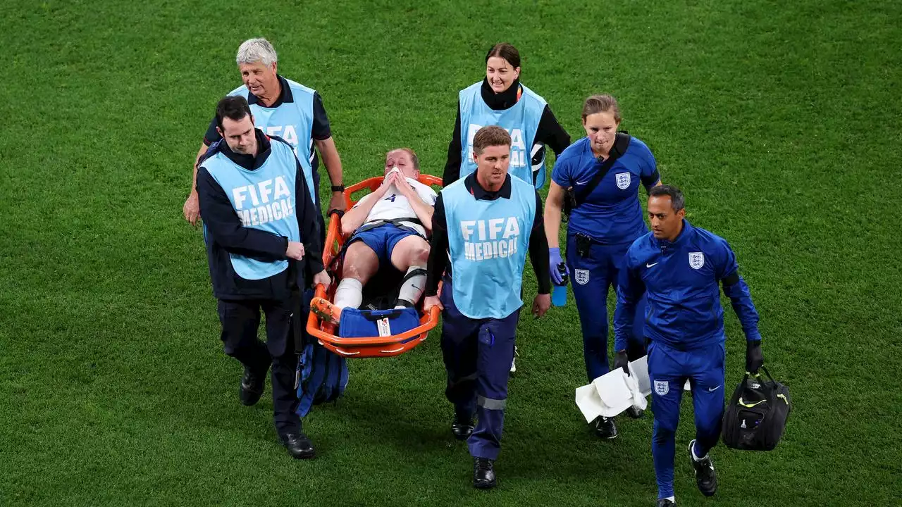 Blessure steunpilaar Walsh overschaduwt tweede zege Engeland van Wiegman