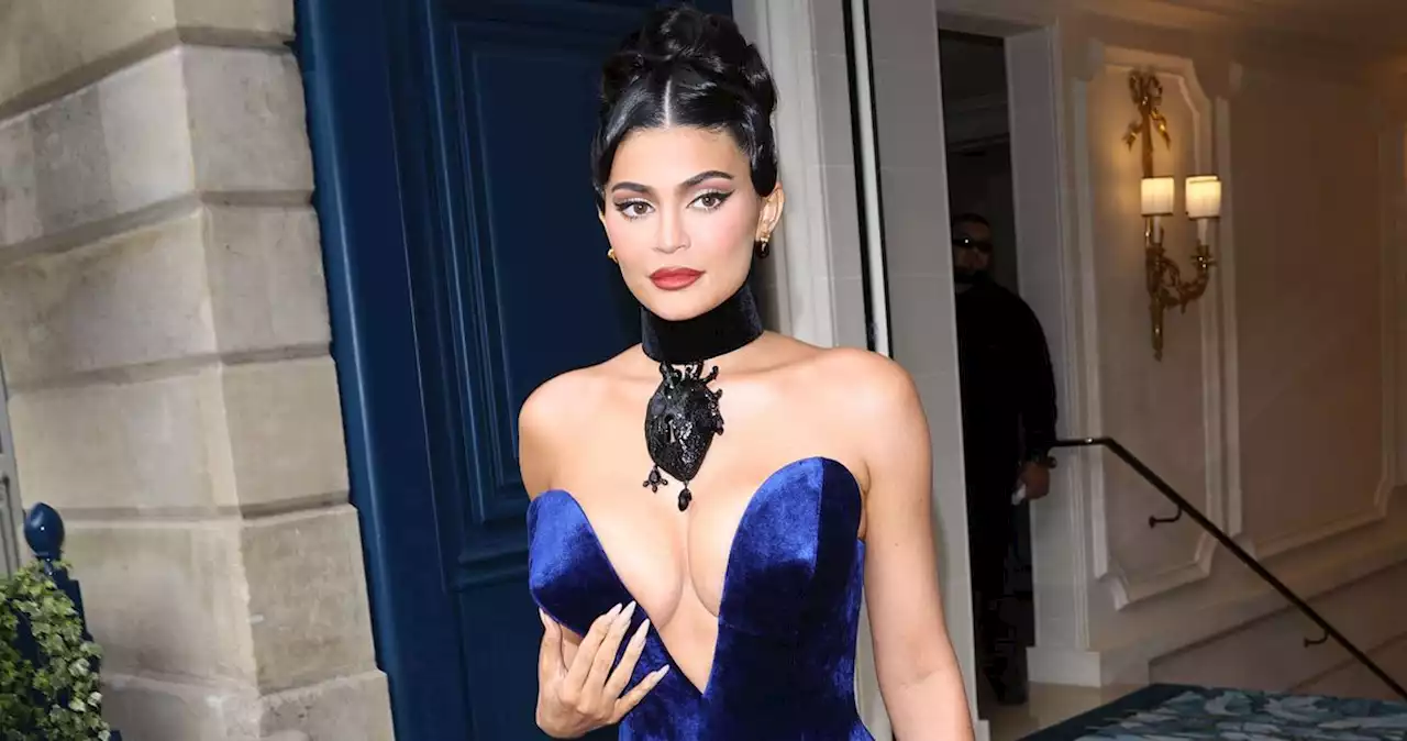 Kylie Jenner Regrets Her Boob Job