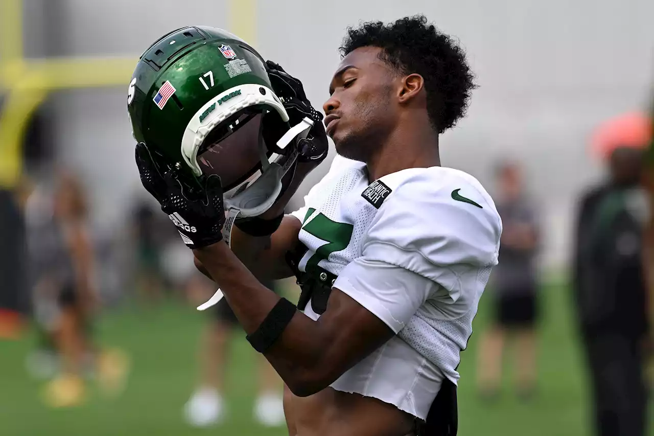 Garrett Wilson tweaks ankle at practice, Jets optimistic injury isn’t serious