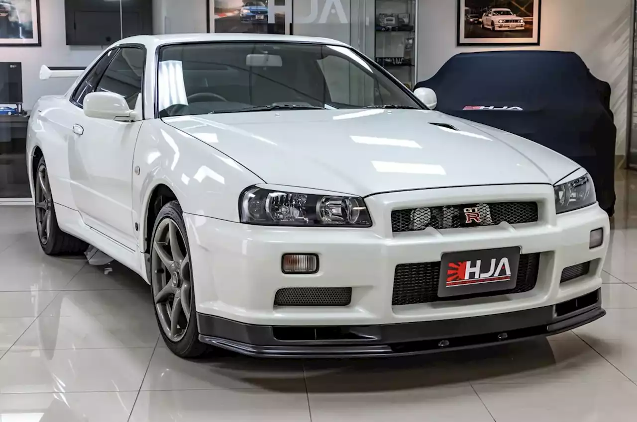 Used Nissan Skyline R34 GT-R V-SPEC II, Stunnning! Grade 4.5 With Full Service History From New! for sale