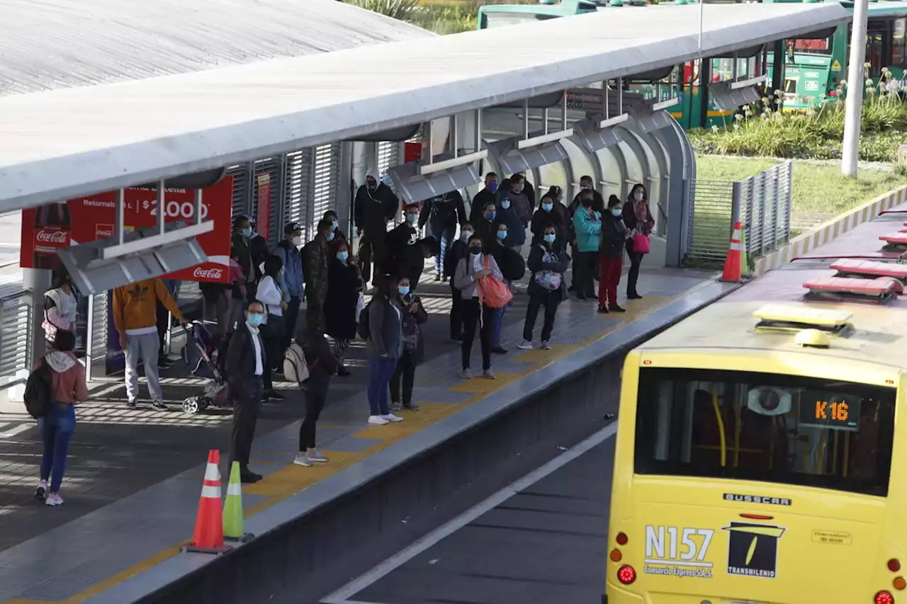 TransMilenio S.A. habló tras muerte de joven que cayó de la estación mientras era víctima de un atraco; esto es lo que se sabe