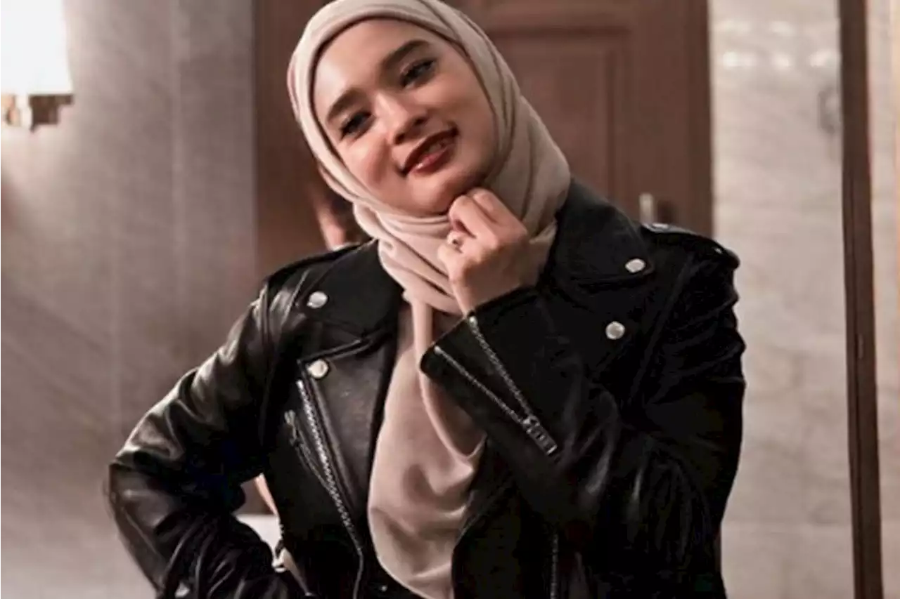 Didekati Pengacara Muda, Inara Rusli Nolak Halus: Ketok Palu Aja Belum