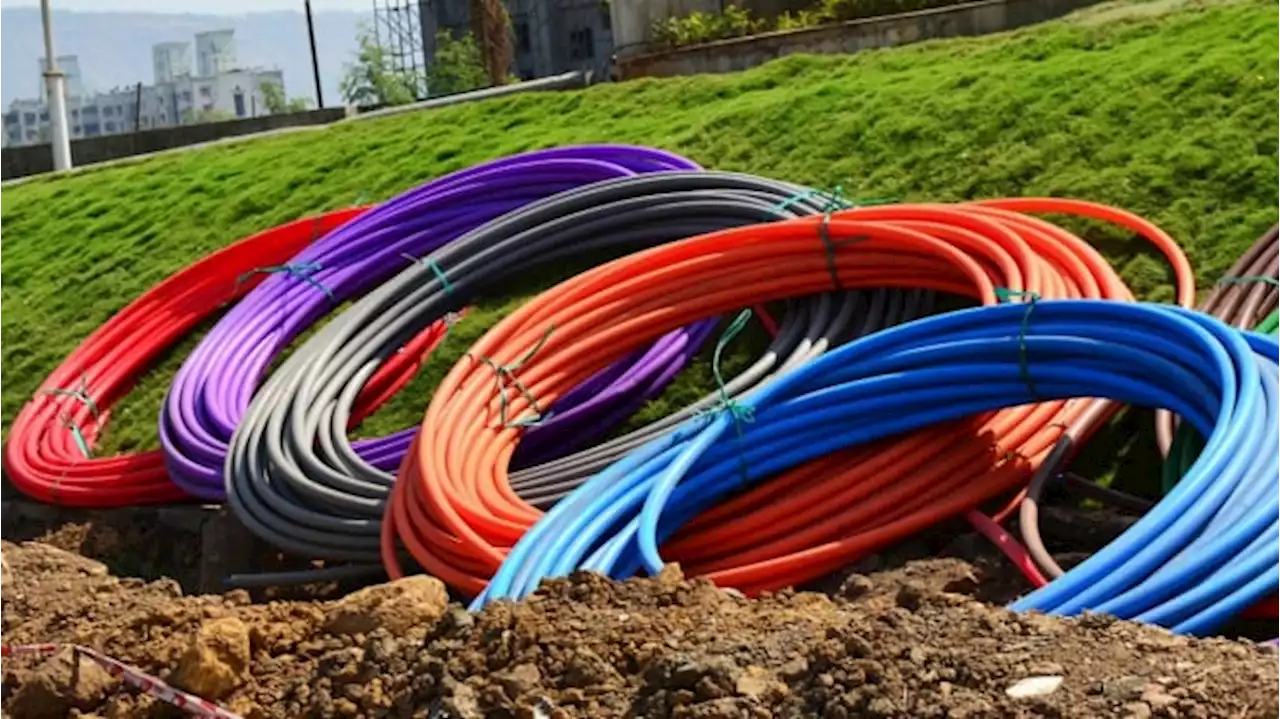 Nahas! Seorang Mahasiswa Tak Bisa Bicara Usai Leher Terjerat Kabel Fiber Optik Menjuntai di Jaksel