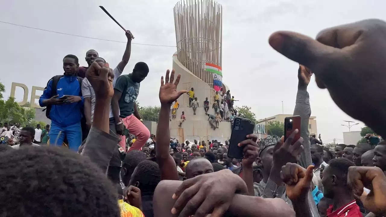 Niger: Putschisten warnen Ausland vor Eingreifen